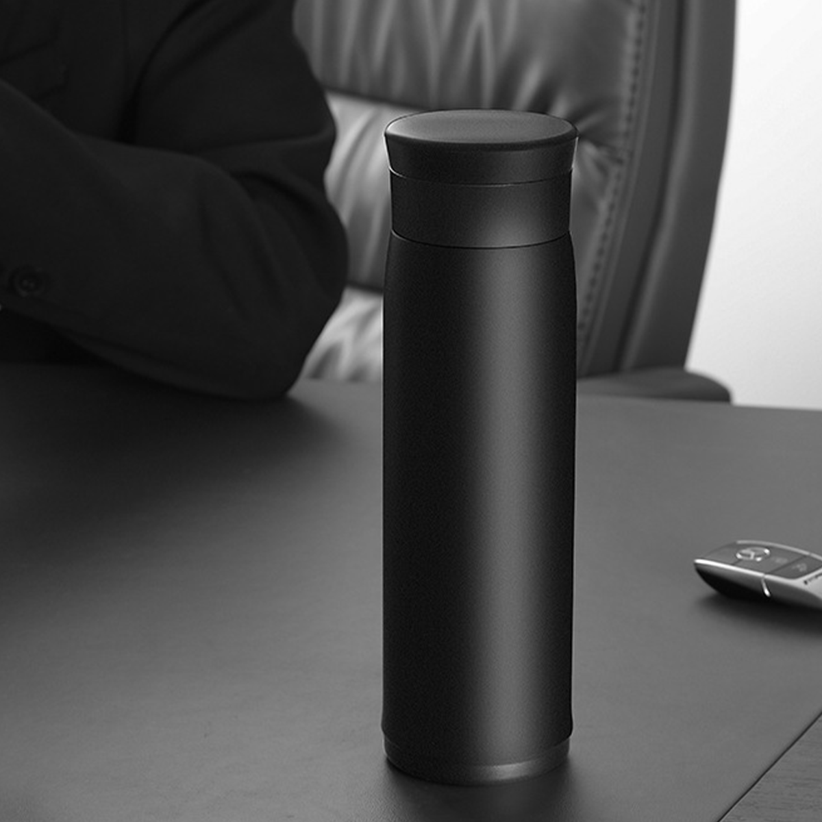 Premium Siyah Çelik Termos | 500 ML Filtreli Tasarım