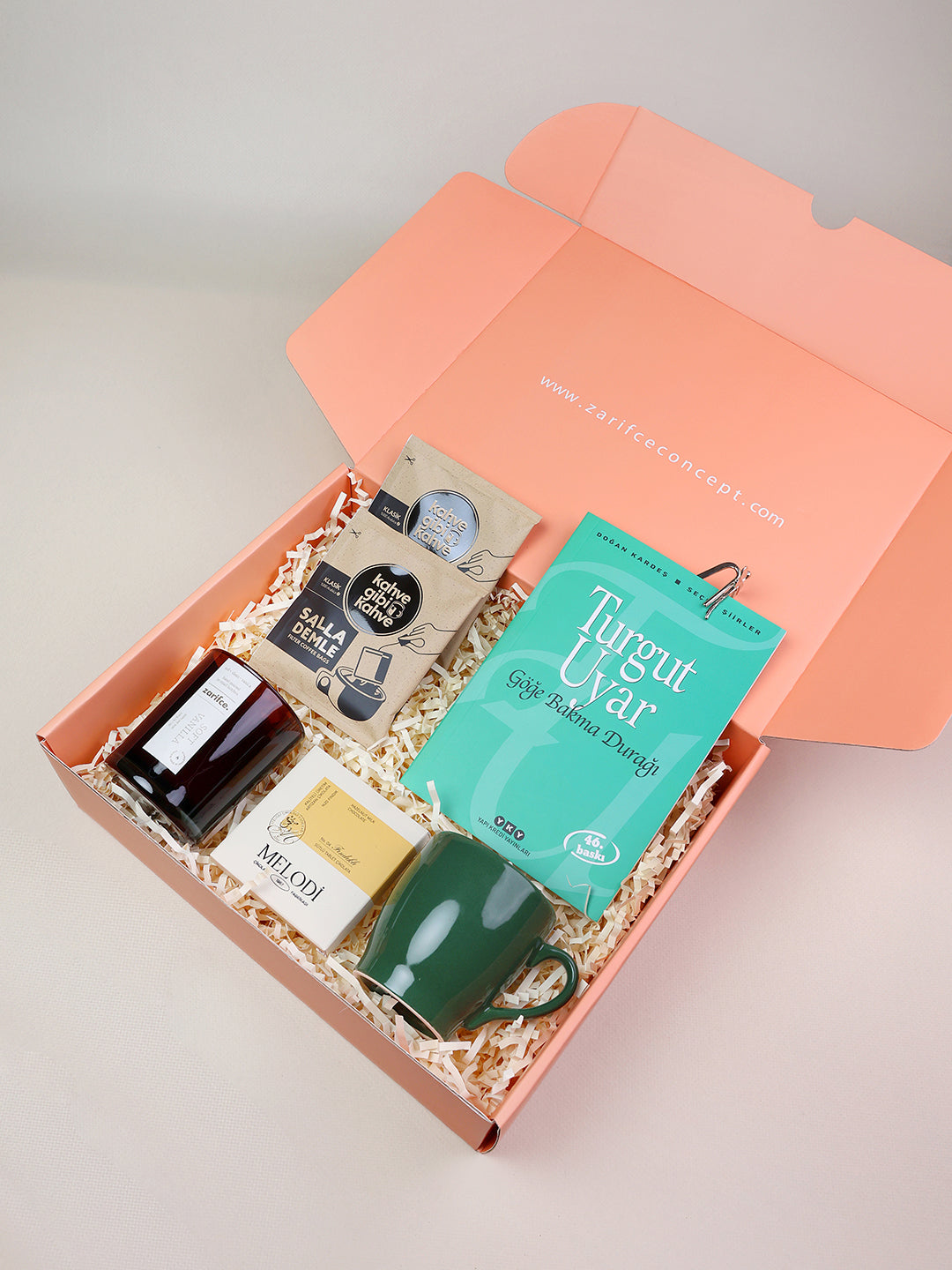 Göğe Bakma Durağı Hediye Kutusu