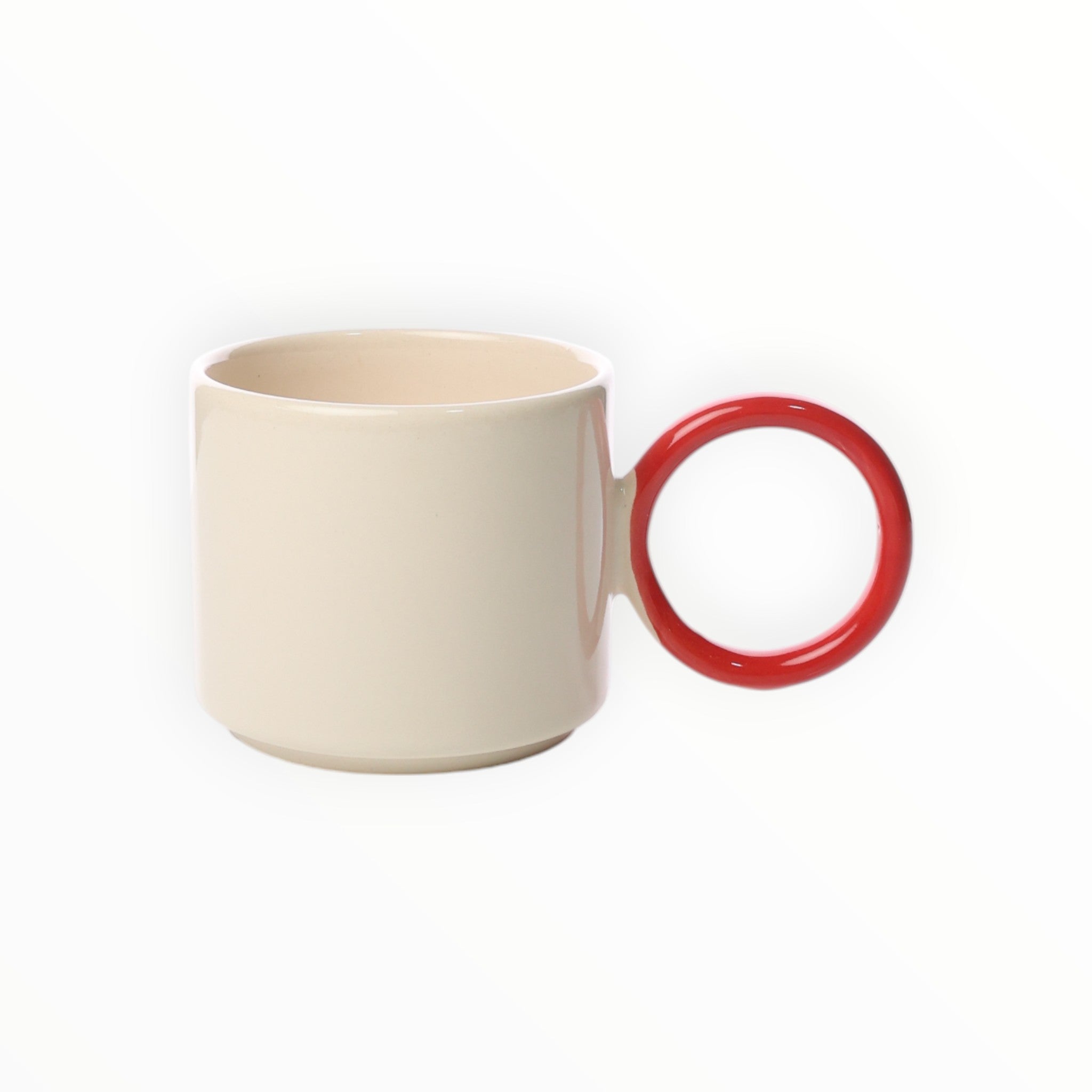 Krem-Kırmızı Kupa