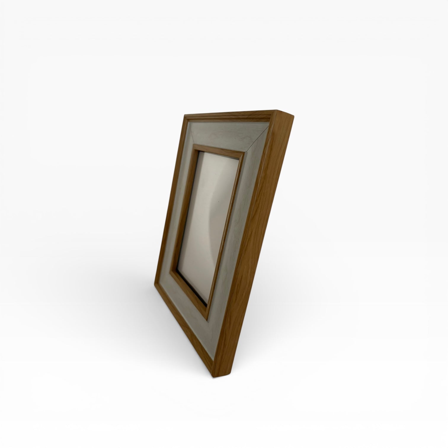 Beyaz ve Ahşap Çerçeve